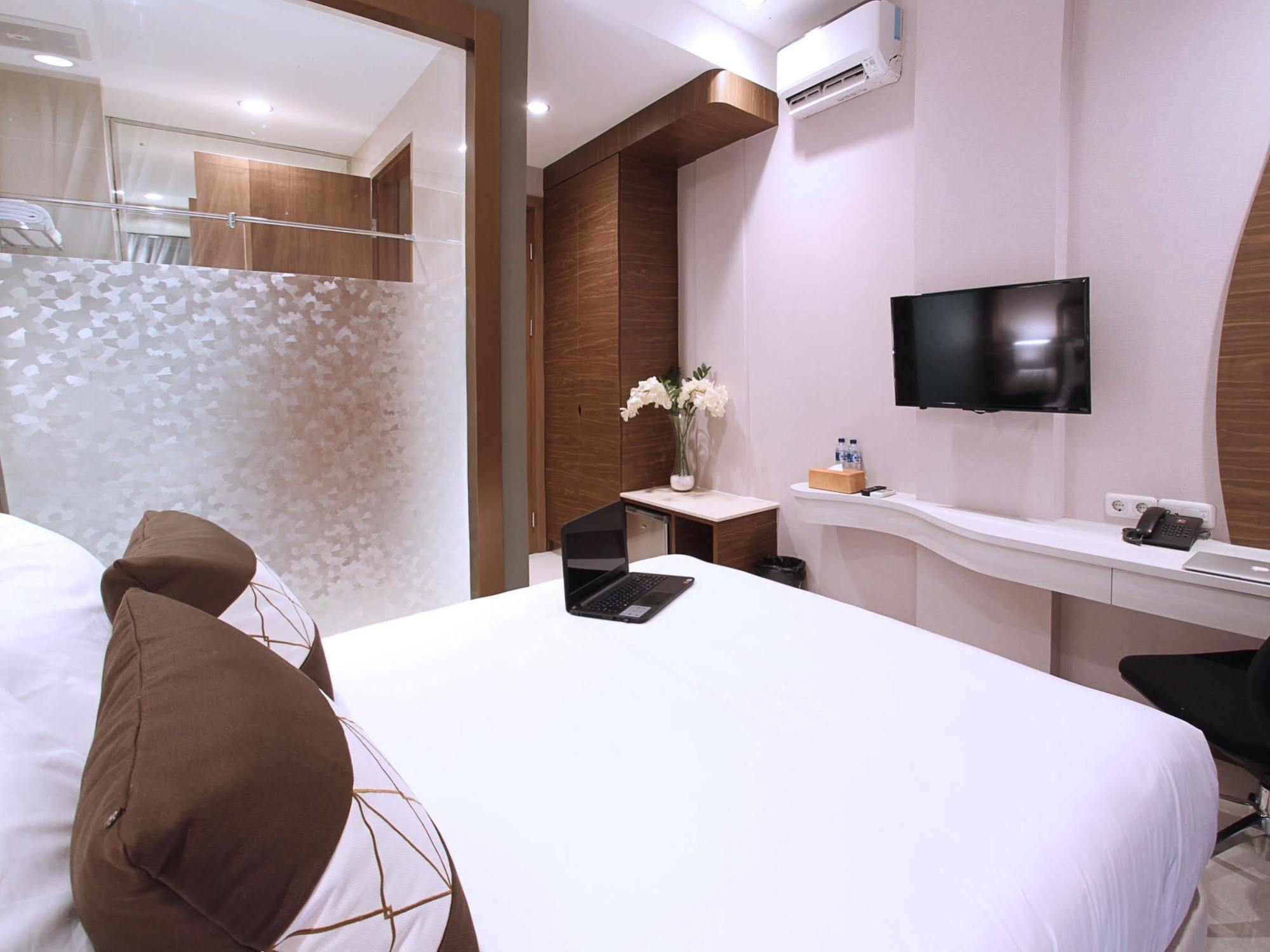 Hotel Sawana 3*